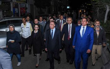 محافظ الإسكندرية يقود حملة مكبرة على الأسواق