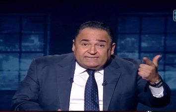 &quot;إن قصرت فالتمسوا العذر&quot;.. محمد علي خير يعلن توقف برنامجه المصري أفندي على القاهرة والناس