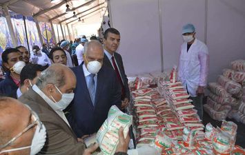 افتتاح أكبر منافذ لبيع السلع الغذائية بمحافظة الجيزة 
