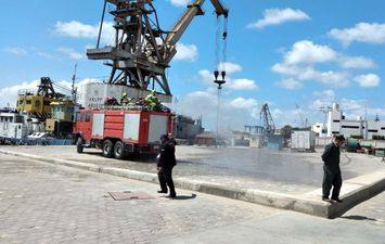 تكثيف عمليات التعقيم بميناء الإسكندرية