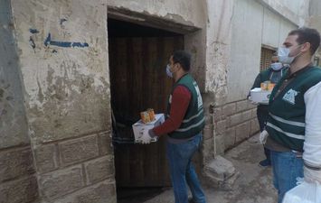 توزيع كرتونة مواد غذائية بأسيوط 