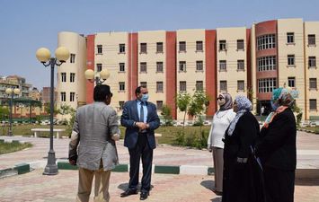 خلال تفقد المدن الجامعية 