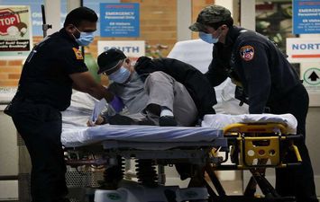 كورونا في امريكا 