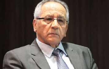 وفاة نائب جزائري بكورونا