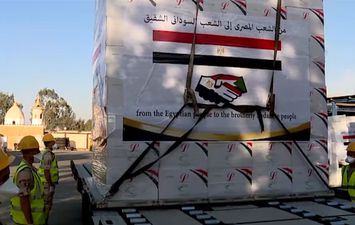 السيسي يرسل شحنة عاجلة من المستلزمات الطبية والأدوية إلى السودان 