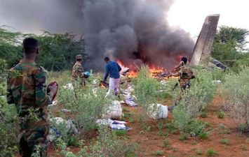 تحطم طائرة امدادات طبية في الصومال