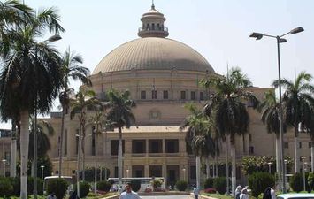 جامعة القاهرة تنفي صحة الوثائق المتداولة المتضمنة معلومات عن بروتوكولات لعلاج كورونا