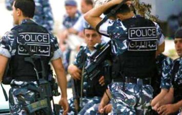 شرطة لبنان تسمح بإعادة صلاة الجمعة