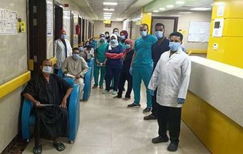 مغادرة 11 مستشفى العزل في الأقصر بعد تعافيهم من فيروس كورونا 
