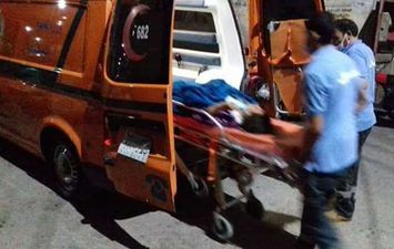 محافظ المنيا يكلف نائبه بمتابعة حالة مريضة لسيدة مسنة تجلس خارج مستشفي الحميات