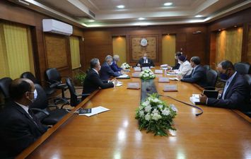 أول مصنع للوحدات المتحركة بالجر الكهربائي والديزل بشرق بورسعيد