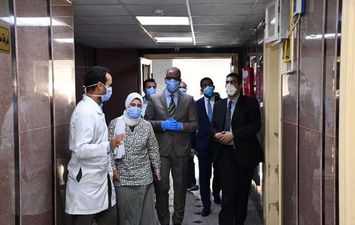 الأنصاري يتفقد التجهيزات النهائية لأول مستشفى عزل مصابي كورونا بالفيوم