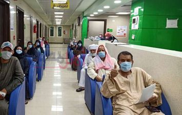 المتعافين من كورونا بمستشفى إسنا التخصصي في الأقصر 