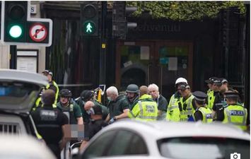 &quot;ليس إرهابيا&quot;.. الشرطة البريطانية تكشف تفاصيل حادث طعن بوسط لندن