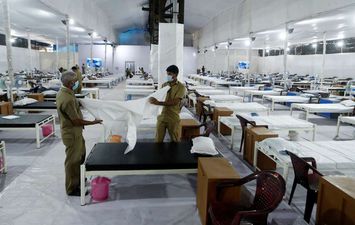 مركز عزل صحي للمرضى بفيروس كورونا المستجد في مدينة مومباي الهندية