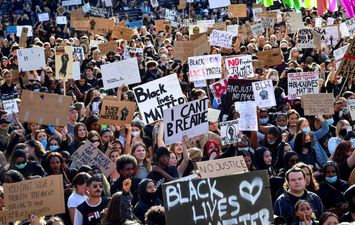 مظاهرات في العاصمة السويدية ستوكهولم تضامنا مع حملة &quot;حياة السود مهمة&quot;