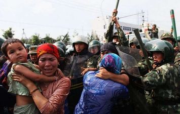 تعقيم نساء الأويغور قسريا