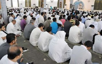تعليق الصلاة في مساجد البحرين 
