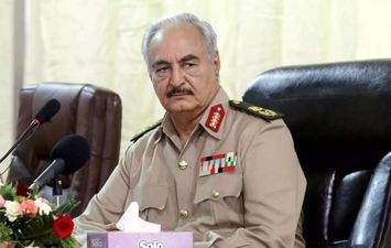 قائد الجيش الليبي خليفة حفتر