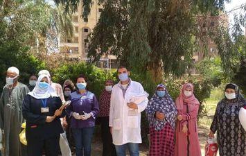 خروج المتعافين من مستشفى الصدر 
