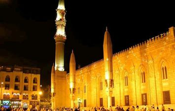 غلق مسجد الإمام الحسين 