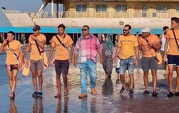 فريق انقاذ علبى شاطىء بورسعيد خلال ايام العيد