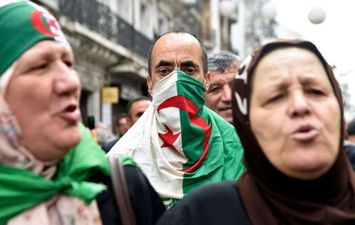 مواطنون في الجزائر