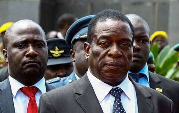 وفاة وزير الزراعة الزيمبابوي متأثرا بإصابته بفيروس كورونا