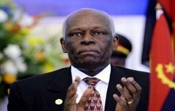 الرئيس الأنغولي السابق خوسيه إدواردو دوس سانتوس