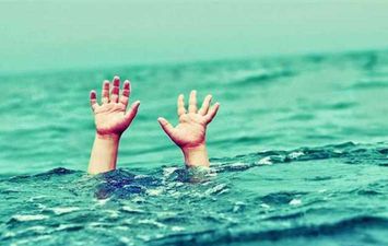 العثور على جثة الغريق الثانى فى مياه شاطىء بورسعيد