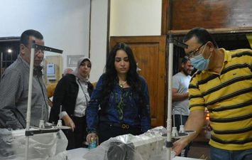 النائبة سعاد المصري تطلق مبادرة &quot;حماية&quot;.. وتدشن المبادرة بـ&quot;4 ماكينات خياطة 