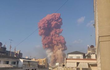 انفجار مادة نيترات الأمونيوم بمرفأ بيروت