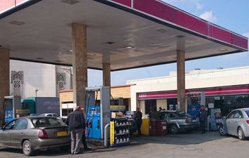 تموين بورسعيد : ضبط  31000 لتر من البنزين  مخلوط بالسولار قبل توزيعها على المحطات.