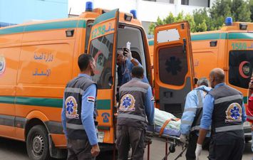 مصرع شخصين وإصابة 9 آخرين إثر انقلاب سيارة ميكروباص بالإسكندرية - أرشيفية