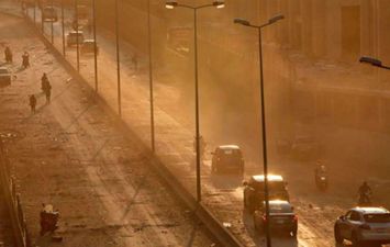 مصدر عسكري لبناني يكشف مفاجآت: الانفجار ناتج عن قصف وهناك فيديو يظهر اختراق صاروخ للعنبر رقم 12