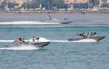 مناورات إيرانية في بحر عمان 
