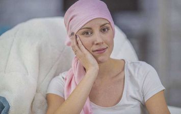 كيف تتقبل مريضة سرطان الثدي زواج زوجها بأخرها؟
