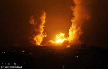 انفجارات عنيفة تهز العاصمة اليمنية إثر غارات للتحالف 