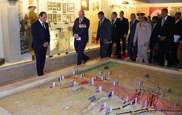 زيارة الرئيس السيسي لمتحف العلمين الحربي 