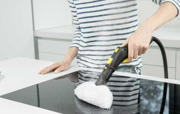  تنظيف الأرضيات