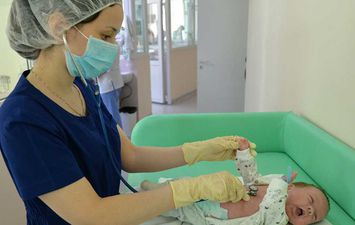 ولادة أول طفل لسيدة مصابة بفيروس كورونا في غزة