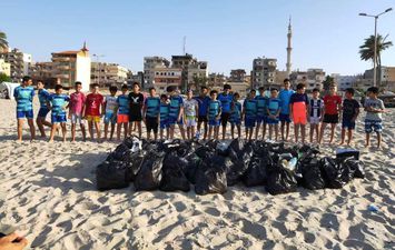 فعاليات المبادرات الشبابية لتنظيف شواطئ العريش 