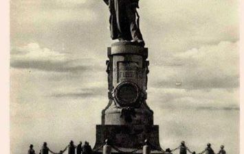 تمثال ديليسبس
