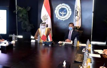 لقاء رئيس هيئة الاستثمار مع سفير البحرين