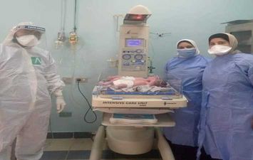نجاح جراحة قيصرية لحامل بتوأم مصابة بكورونا 