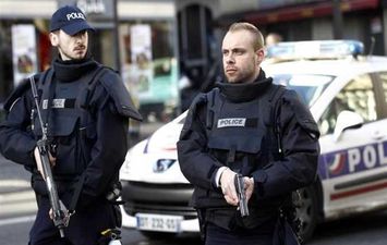 وزير داخلية فرنسا يتحدث عن هجمات إرهابية محتملة