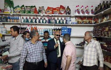 الوحدة المحلية لمركز أبو قرقاص بالمنيا تحرر 50 مخالفة تموينية