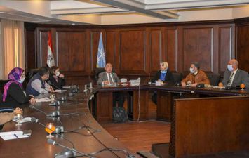 اجتماع محافظ الإسكندرية مع الجمعيات الأهلية