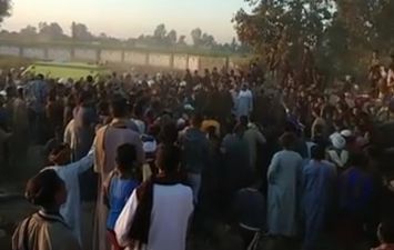 المئات يشيعون جثمان شهيد الحجيرات في قنا