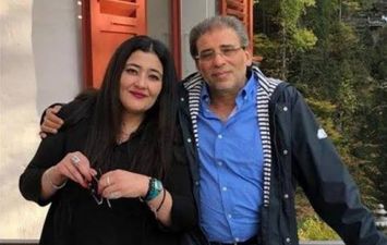 خالد يوسف وزوجته